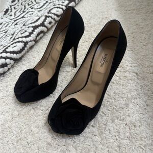 Valentino Elegant Black Peep-Toe Heels